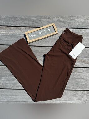 Lululemon Groove HR Nulu Flared Pant Regular Lava Cake brown 🤎 Size 8 NWT